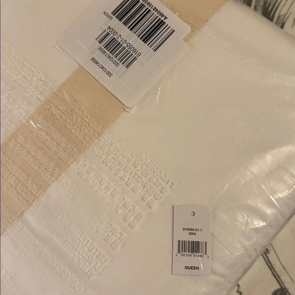 Banana Republic Washed Cotton Sateen Duvet Cover size queen in white